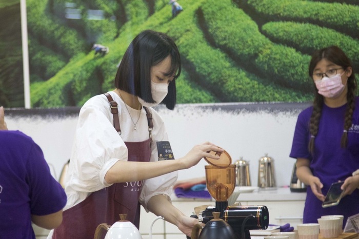 賀 餐飲系學生榮獲2022第七屆南開莫凡彼盃咖啡拉花暨手沖咖啡創意競賽圖片