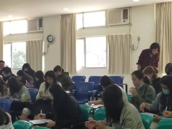 職場應對與禮儀態度 主講者:桂田酒店人資部主任 曾書儀圖片