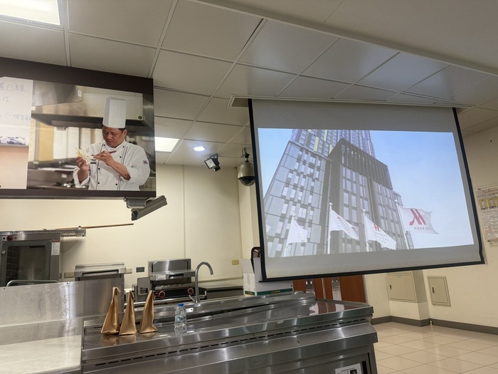 114.12.10校外實習廠商說明會圖片