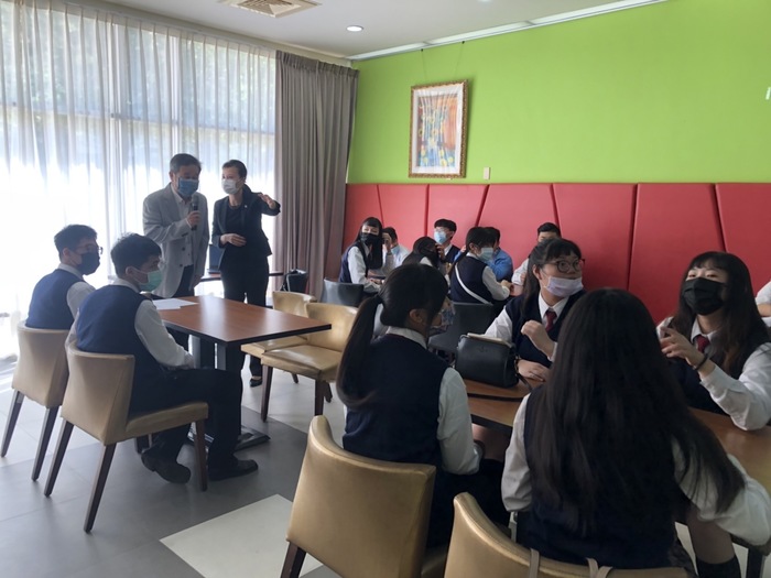 日本高中冰淇淋發表會(山口電視公司拍攝實況)圖片