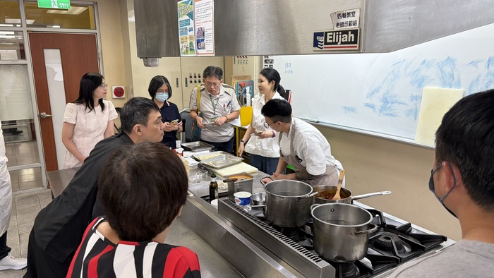 115學年度教師專業發展實務研習計畫-油然而生圖片