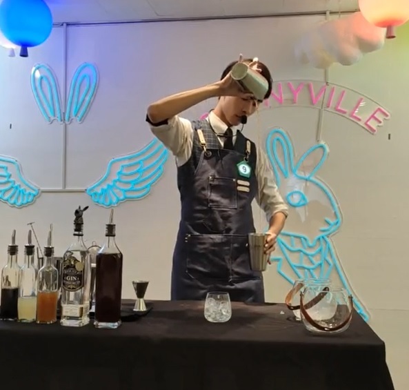 賀 吳易為、林政澤同學獲Bunnyville 龐尼維爾 第二屆自己風味酒自己釀Infusion 比賽圖片