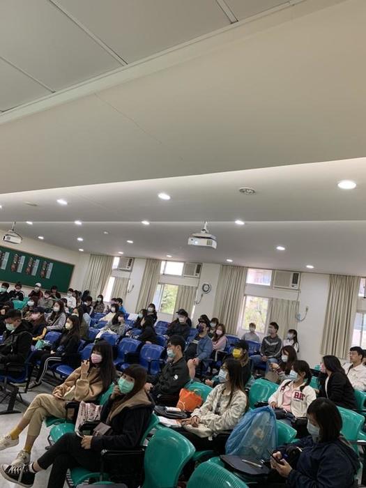 校外實習返校生座談會圖片